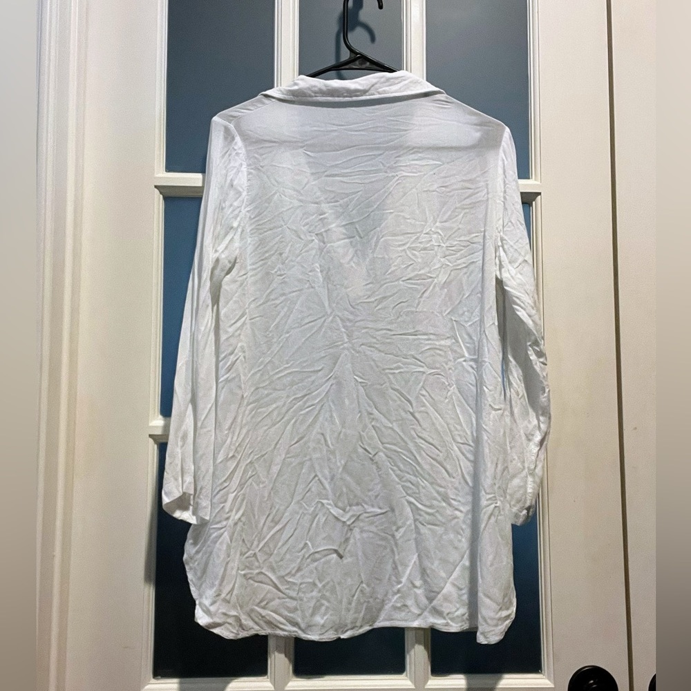 🤍🩶 Beach Cover-up 🩶🤍 - Picture 2 of 2